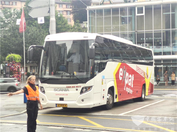 巴黎殘奧會(huì)開(kāi)賽! 蘇州金龍海格高端客車(chē)暢行歐洲