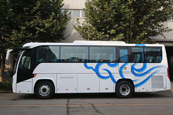 福田歐輝BJ6902U7AHB-2客車(chē)（柴油國(guó)五24-41座）