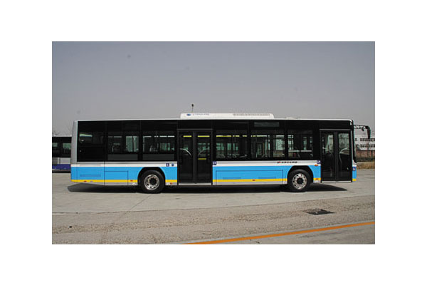 福田歐輝BJ6123EVCA-28公交車（純電動10-45座）