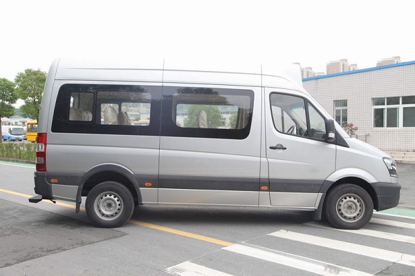 東風(fēng)EQ6600CBEV2公交車（純電動(dòng)10-16座）