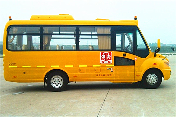 東風(fēng)DFH6660B小學(xué)生專用校車（柴油國(guó)五24-32座）