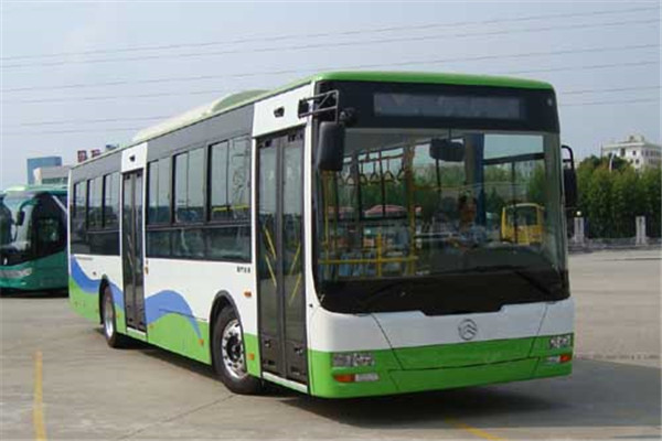 金旅XML6125JEVL0C公交車（純電動(dòng)10-46座）