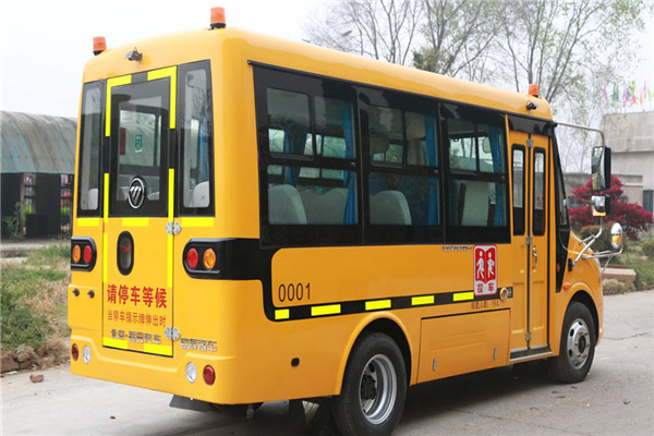 福田歐輝BJ6570S2MDB-1幼兒專用校車（柴油國五10-19座）