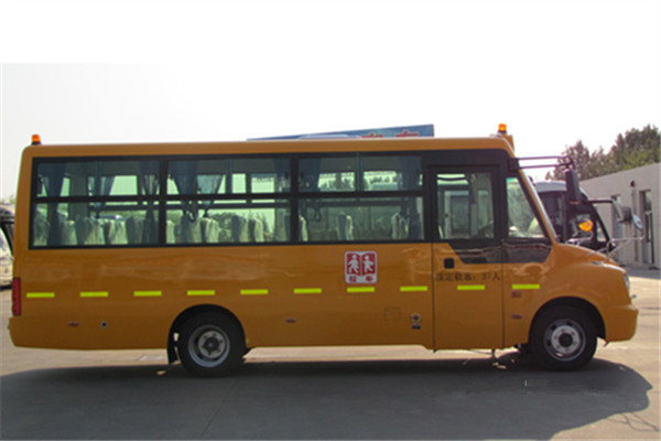 舒馳YTK6750X5小學生專用校車（柴油國五24-41座）