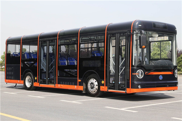 揚(yáng)子江WG6110BEVHR20公交車（純電動(dòng)24-35座）