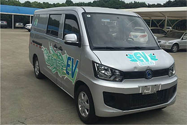 申龍SLK5021XXYE0BEV01廂式運(yùn)輸車（純電動(dòng)2座）