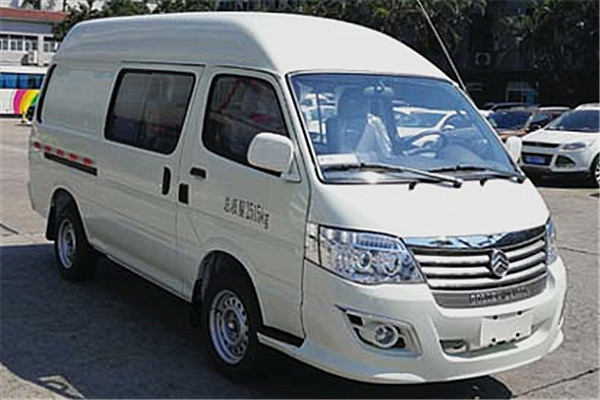 金旅XML5035XXY16廂式運輸車（汽油國六2-5座）