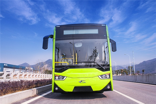 浙江中車CSR6100GCHEV1公交車（柴油/電混動(dòng)國五25-38座）